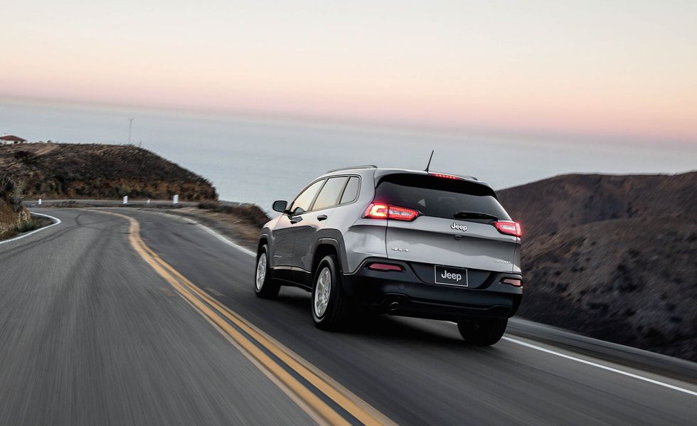 NHTSA Investigating 2014–2020 Jeep Cherokee over Parking Brake Malfunction