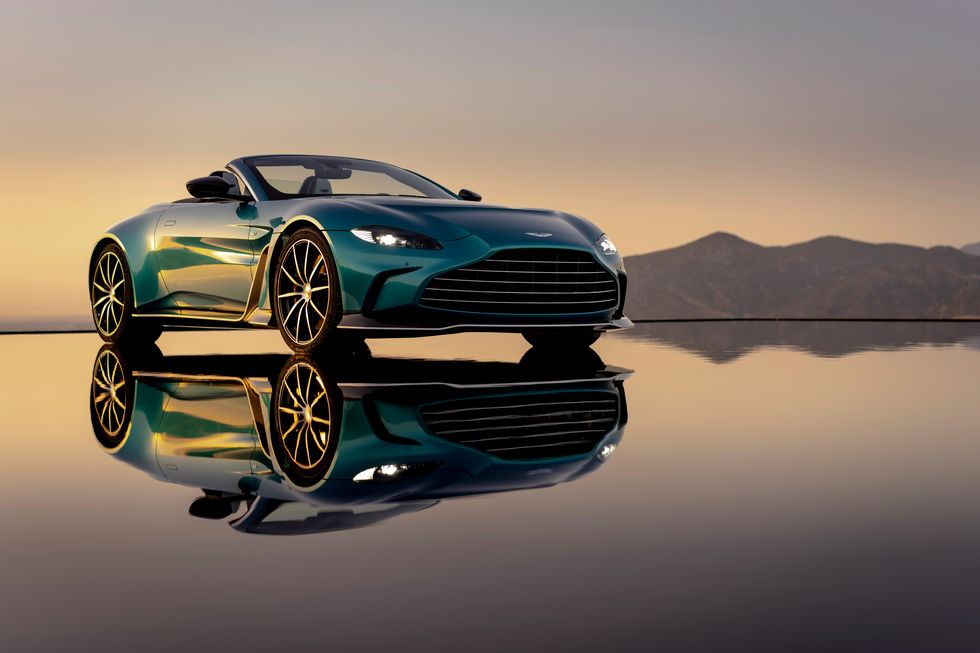 Aston Martin Builds the Stunning V12 Vantage Roadster It Said It Wouldnt